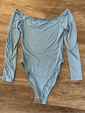 Long-Sleeve Off-Shoulder One-Piece Bodysuit in Blue